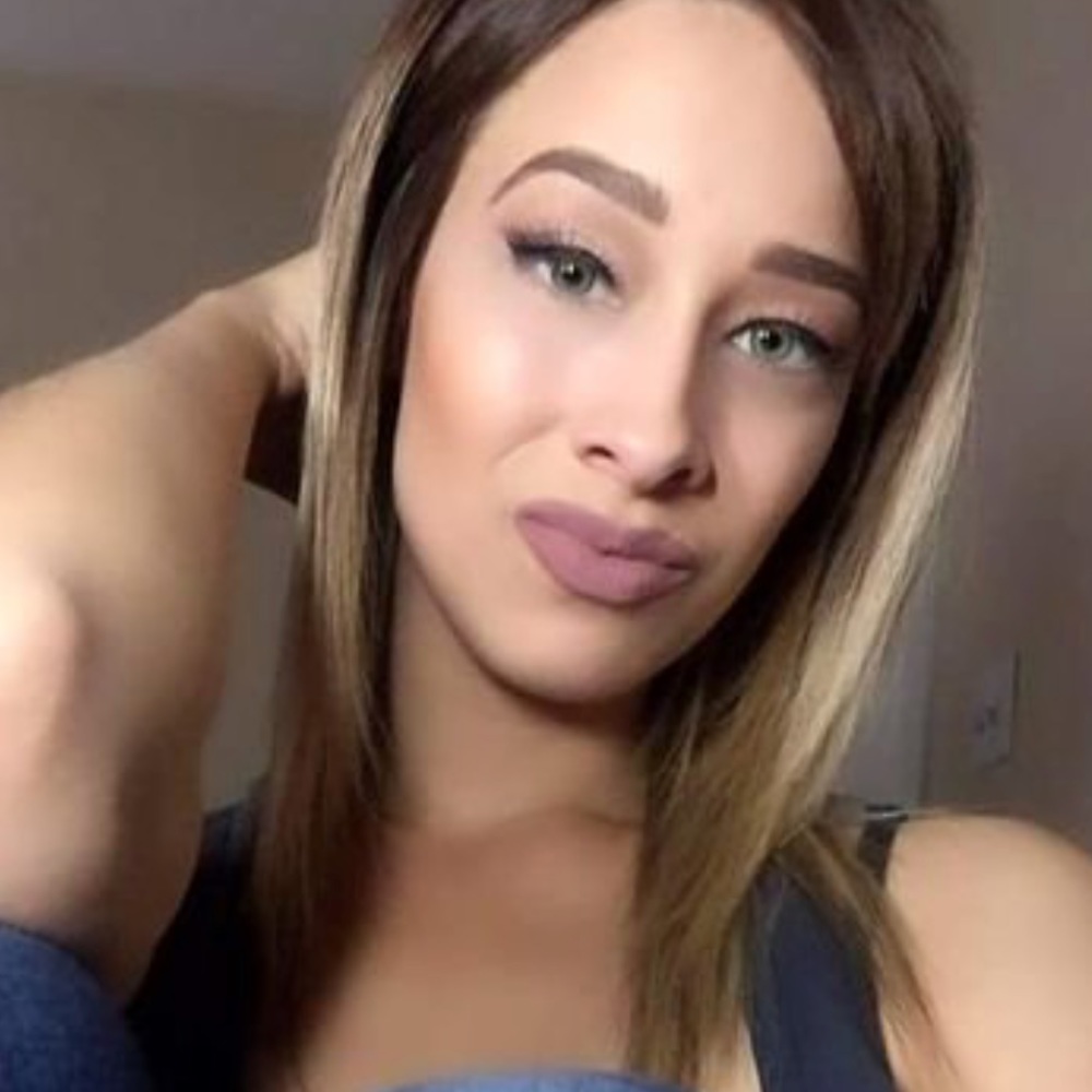 Meet your Posher, Felicia